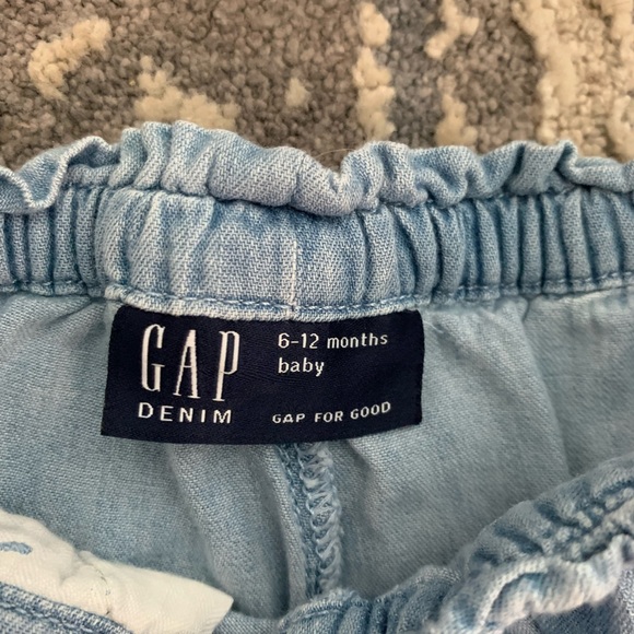 Baby Gap 6-12 month denim outfit baby girl 4th of July summer blue shorts & tank - Picture 4 of 5